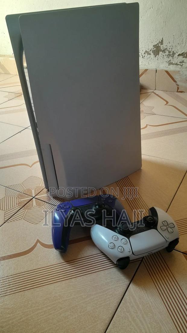 Playstation 5 (Ps5) Standard Edition