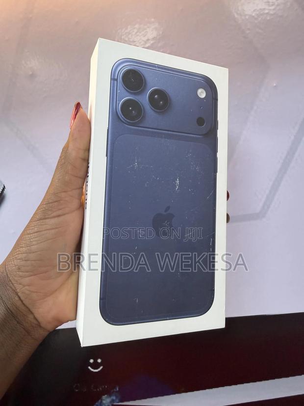 New Apple iPhone 17 Pro Max 256 GB Blue - thumbnail 2