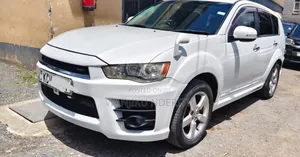 Mitsubishi Outlander 2012 White