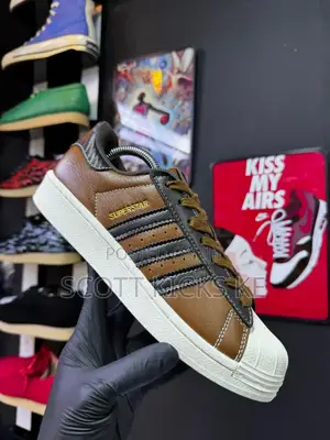 Adidas Superstar ‘Dark Brown’
