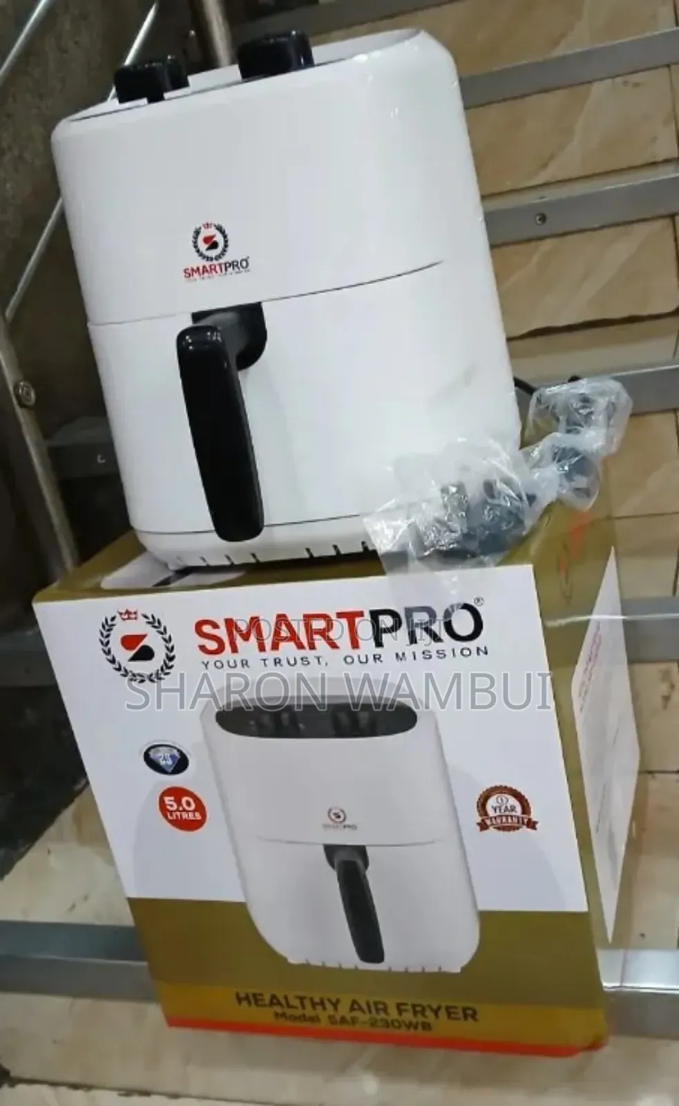 Smartpro 5litres Air Fryer Saf-230wb/Air Fryer