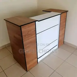 Front Waiting Desk