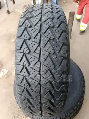215/70/16 Petromax