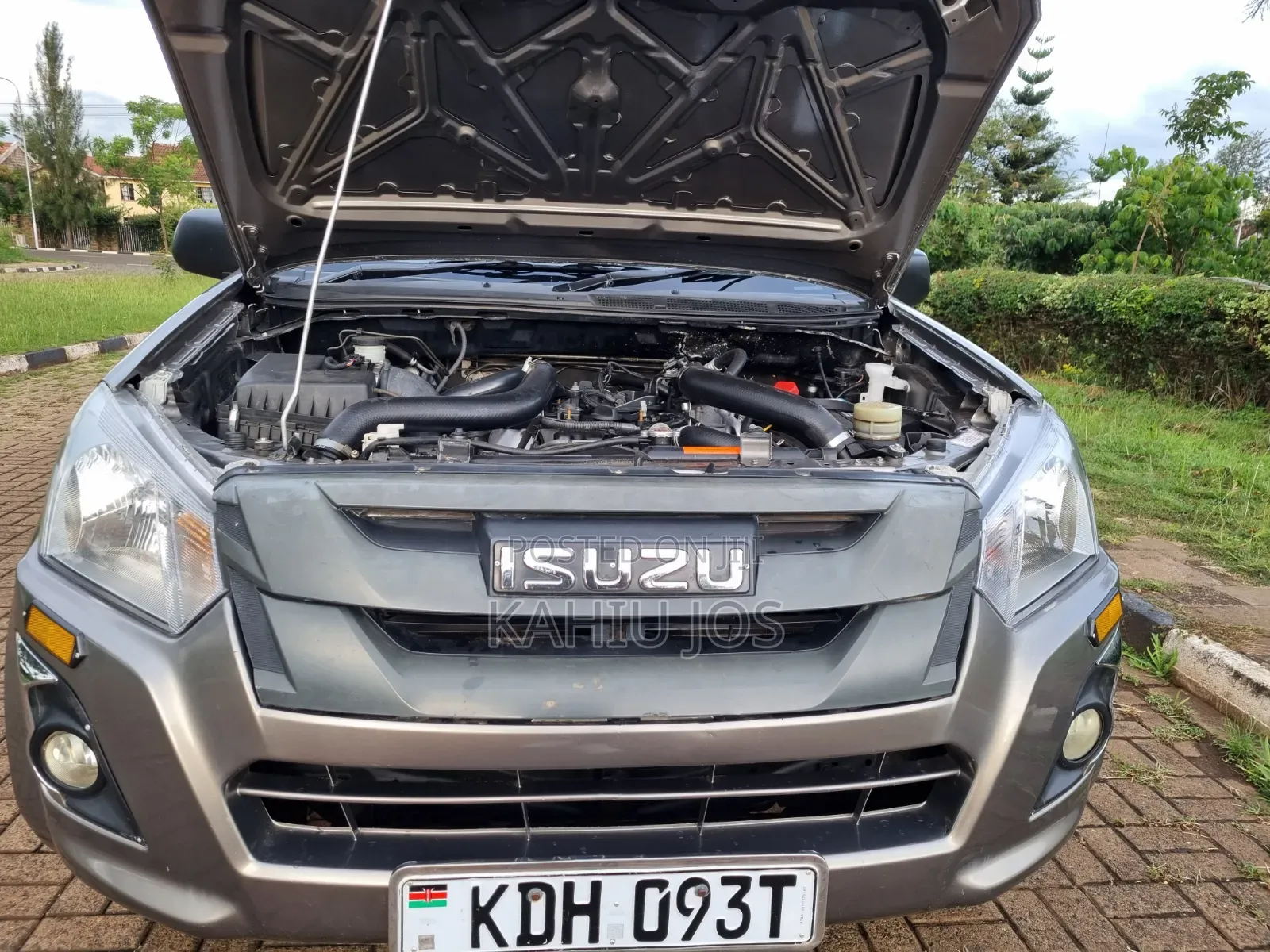 Isuzu D-MAX 2022 Gray