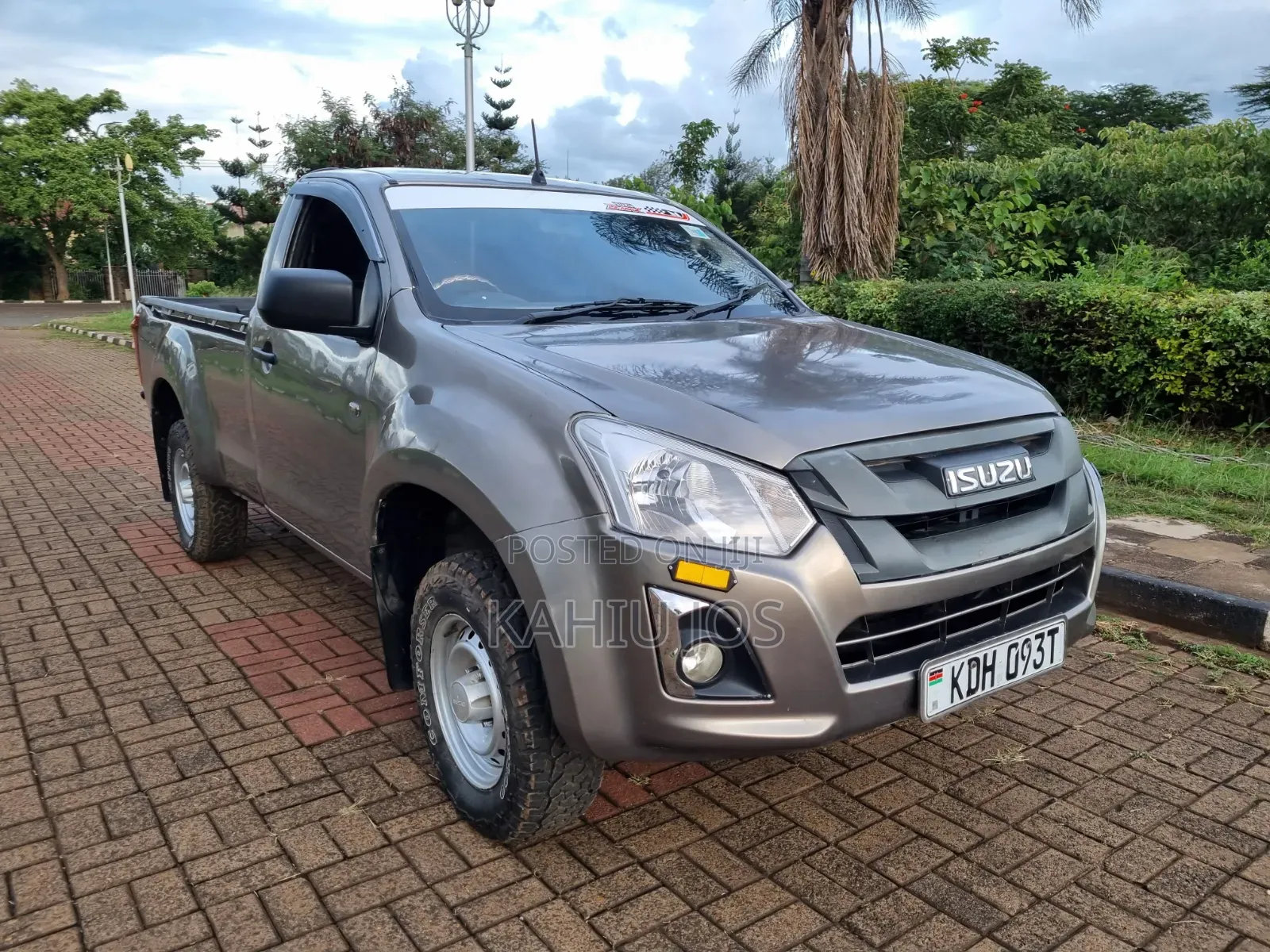 Isuzu D-MAX 2022 Gray