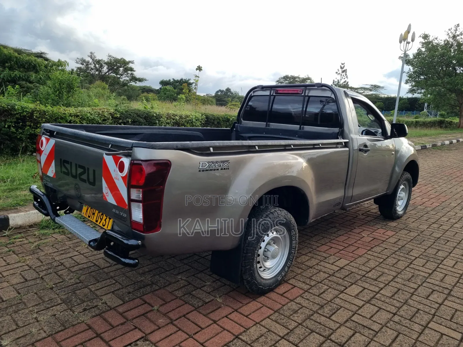 Isuzu D-MAX 2022 Gray