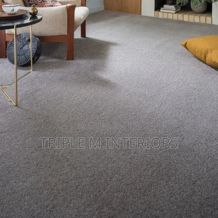 Smooth Finish Grey Wall Carpet
