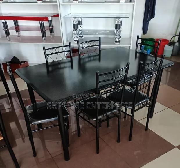 Metallic Dinner Table Set