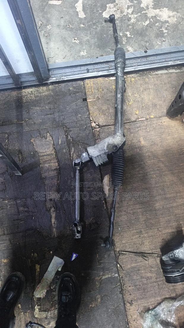 Nissan Tiida Steering Rack
