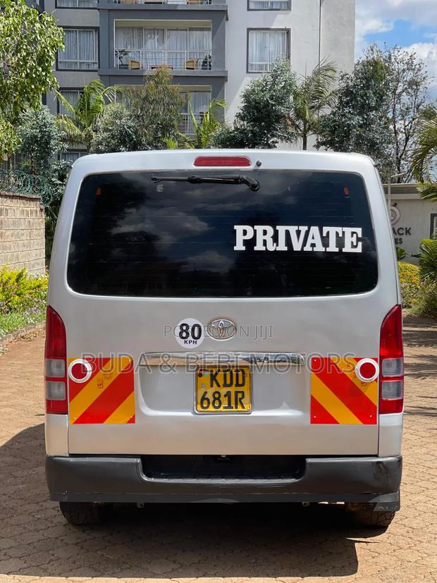 Toyota HiAce 2014 Silver - thumbnail 7