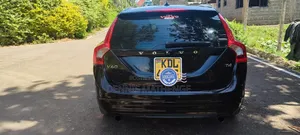 Volvo V60 2015 Maroon