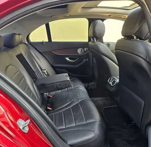 Mercedes-Benz C200 2019 Maroon