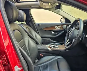 Mercedes-Benz C200 2019 Maroon