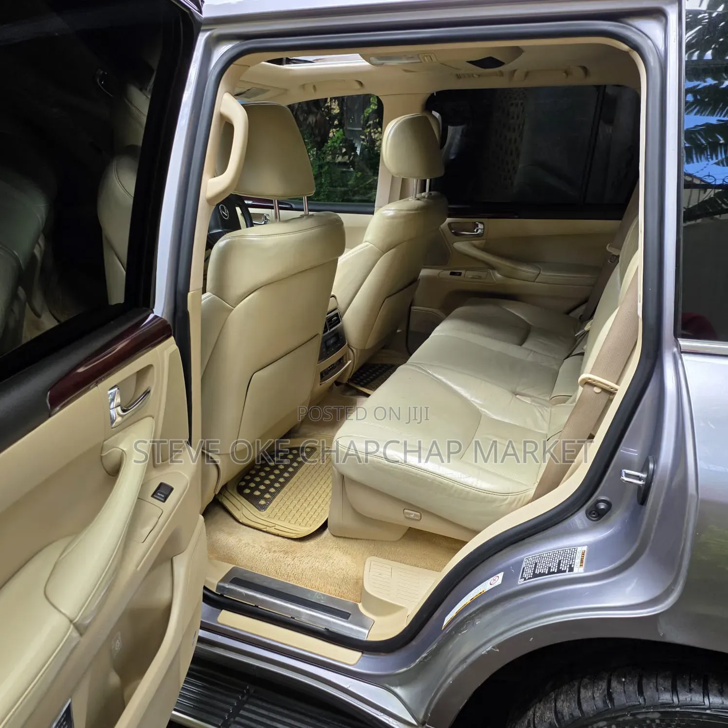 Lexus LX 570 2011 Gray