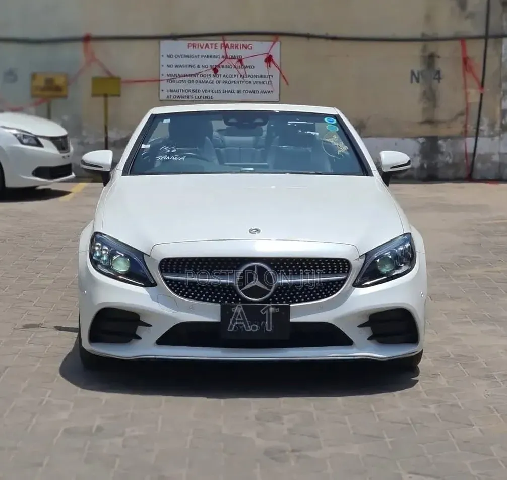 Mercedes-Benz C180 2019 White