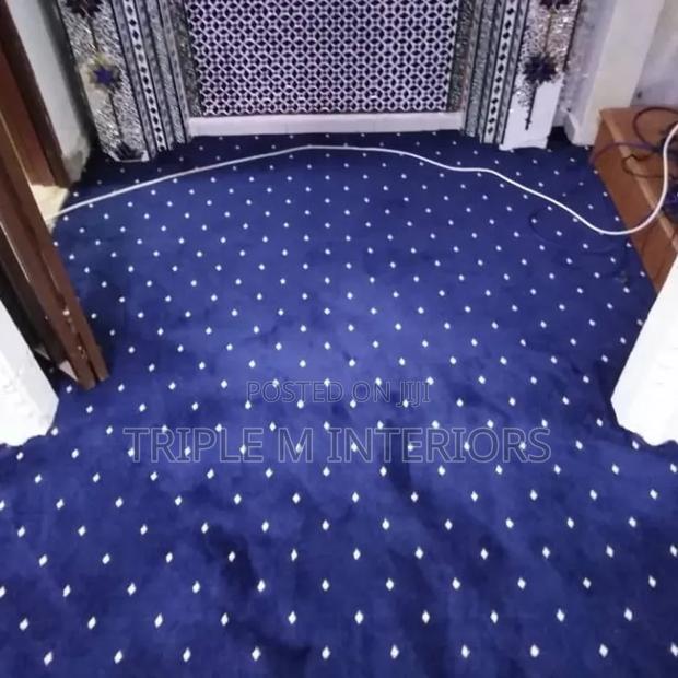 High-Quality Blue Dotted Room 12mm Thickness Carpet