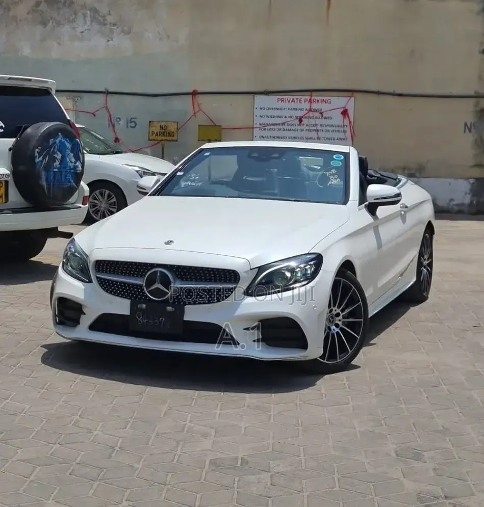 Mercedes-Benz C180 2019 White