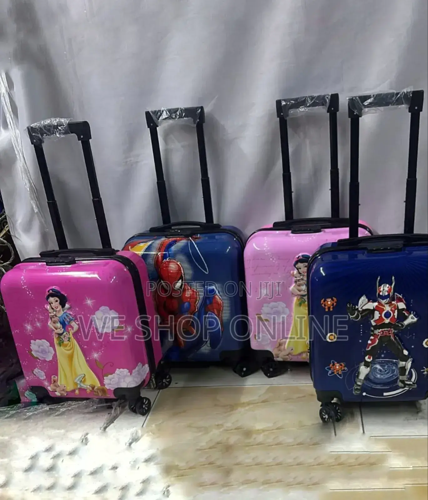 Kids Hard-Shell Suitcase, Lightweight With Wheels and Pull Handle