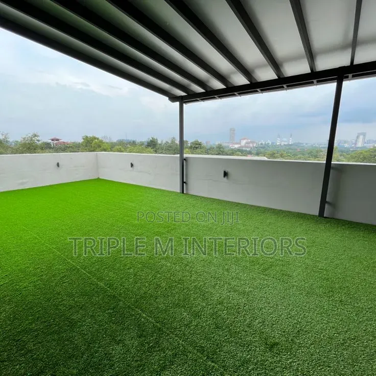 Rooftop Chill Zone With Green Turf