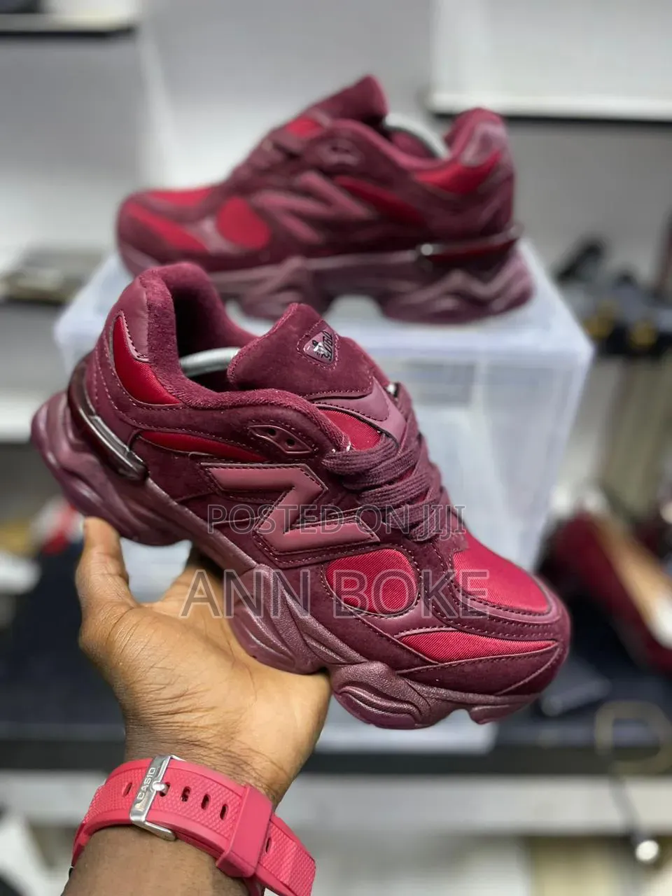 *New Balance 9060 Burgundy*
Size:*37-45*