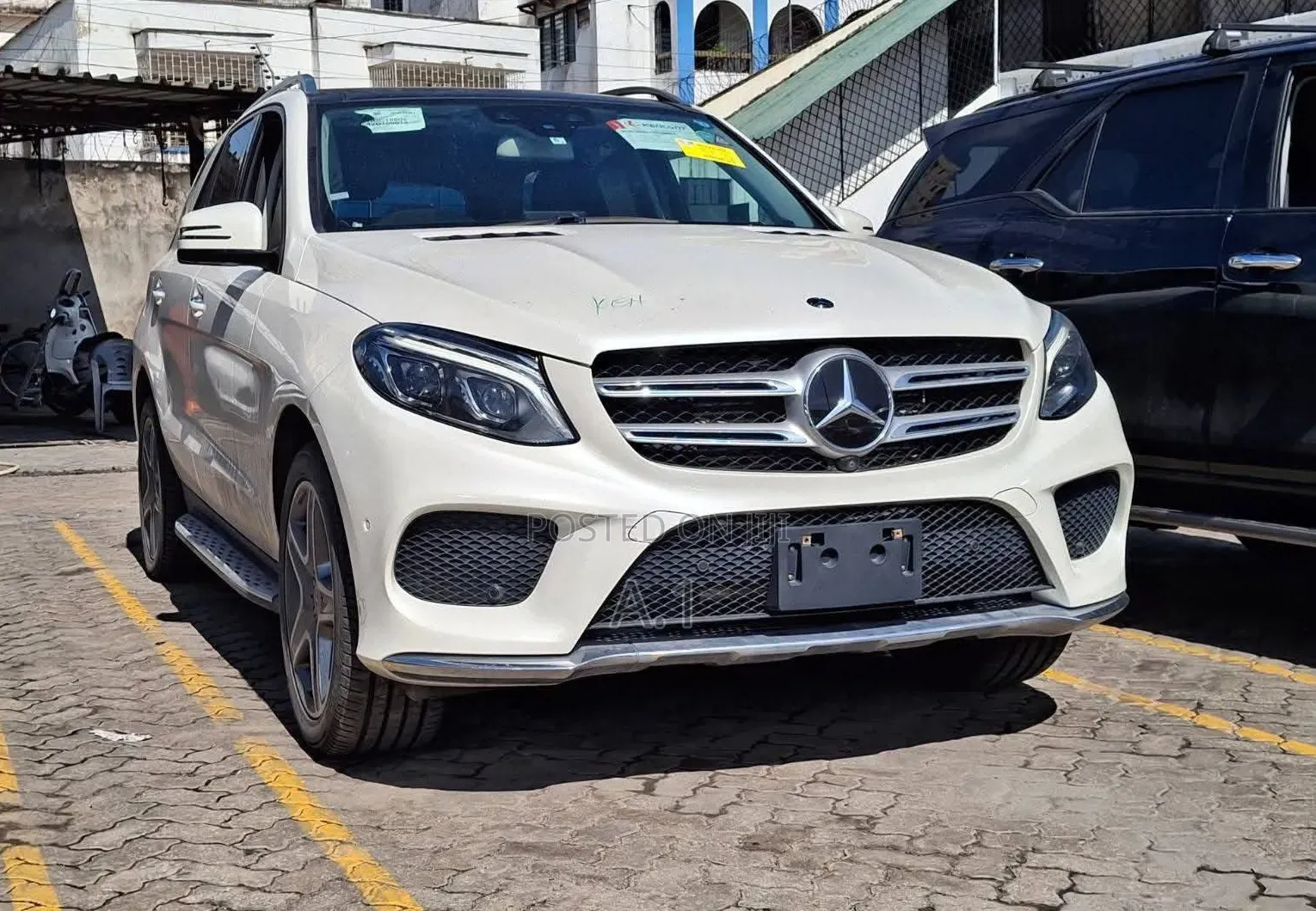 Mercedes-Benz GLE-Class GLE 350d 4MATIC 2018 White