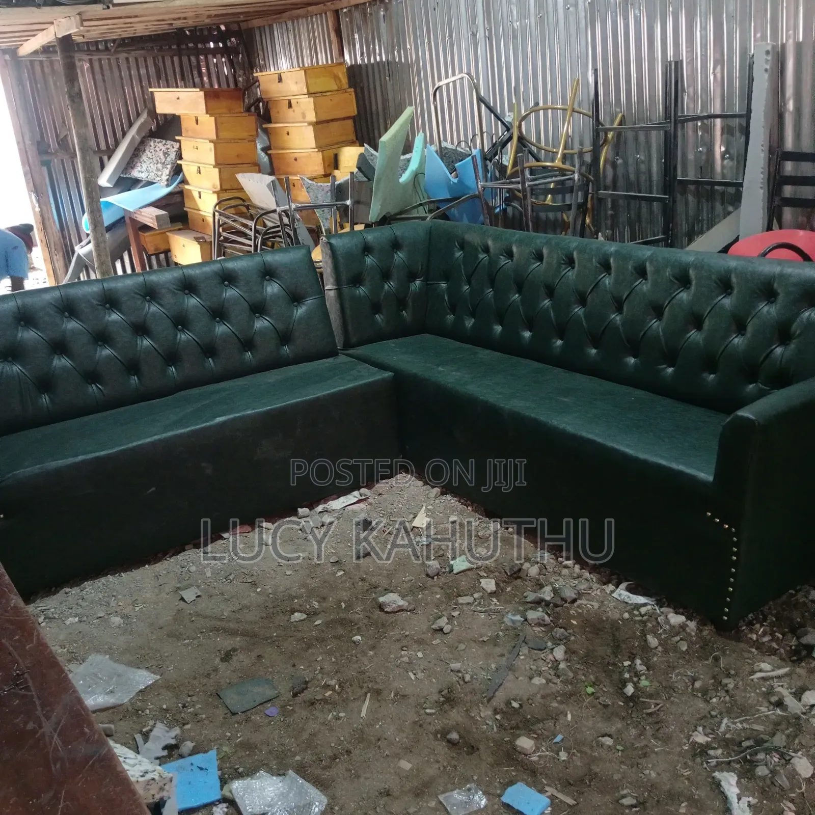 Corner Couches With Armest and Cacaus