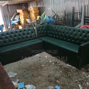 Corner Couches With Armest and Cacaus