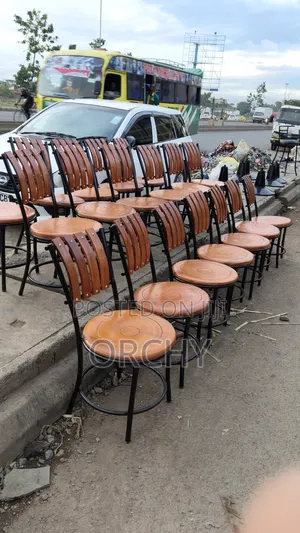 Outdoor Restaurant and Hotel Seats