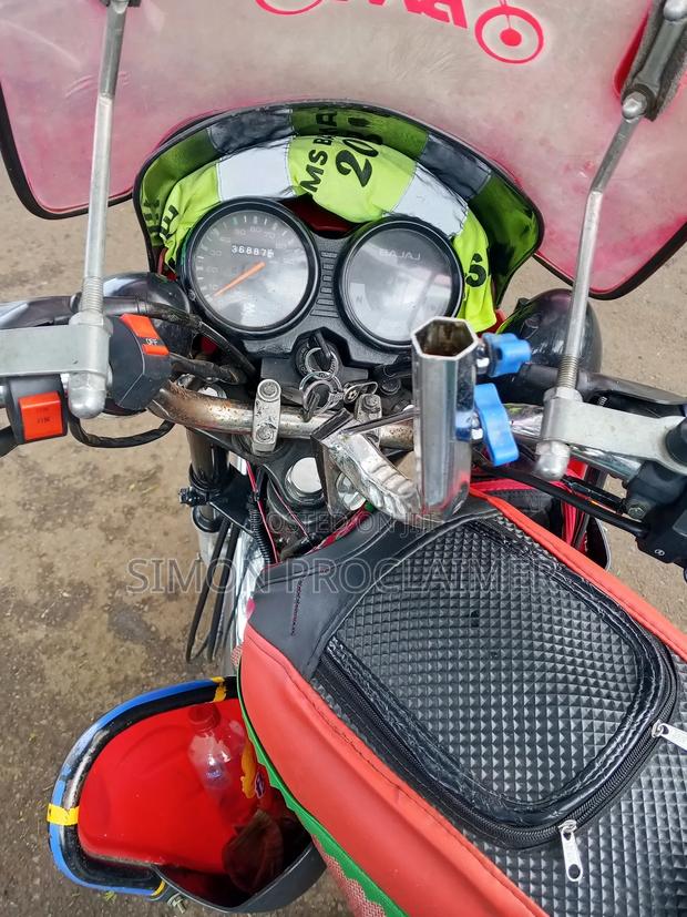 Bajaj Boxer BM100ES 2022 Red