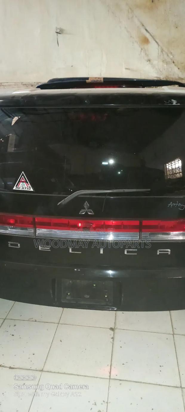 Mitsubishi Delica Boot