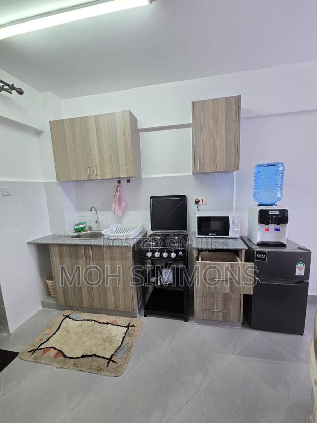 Elegant Fully Furnished Airbnb Studio Parklands / Ngarafully F - thumbnail 4