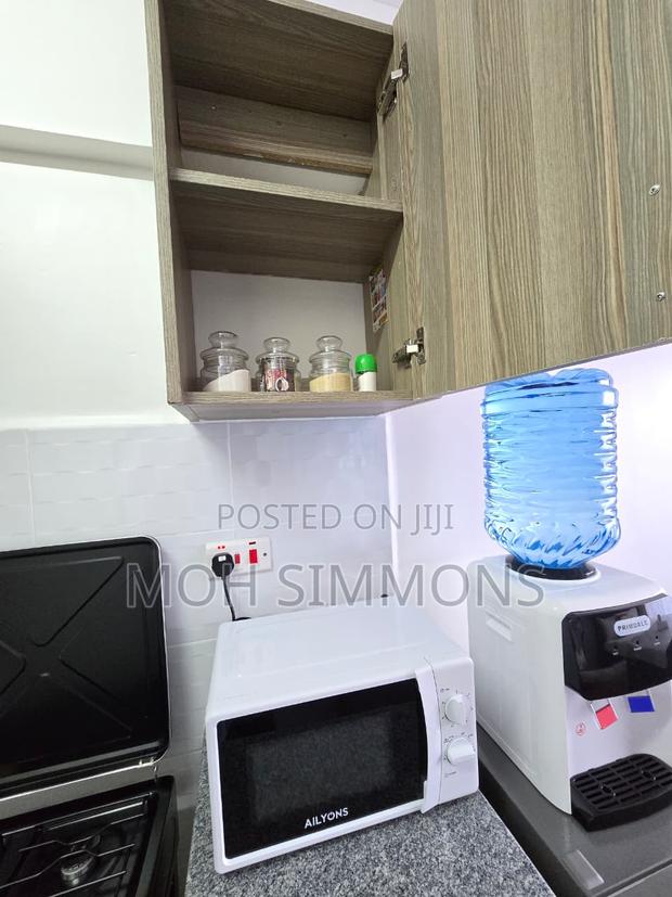 Elegant Fully Furnished Airbnb Studio Parklands / Ngarafully F - thumbnail 6