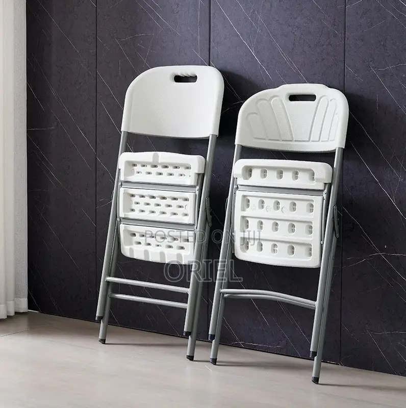Plastic Foldable Chairs :- Outdoor Event Plastic Foldable Chair