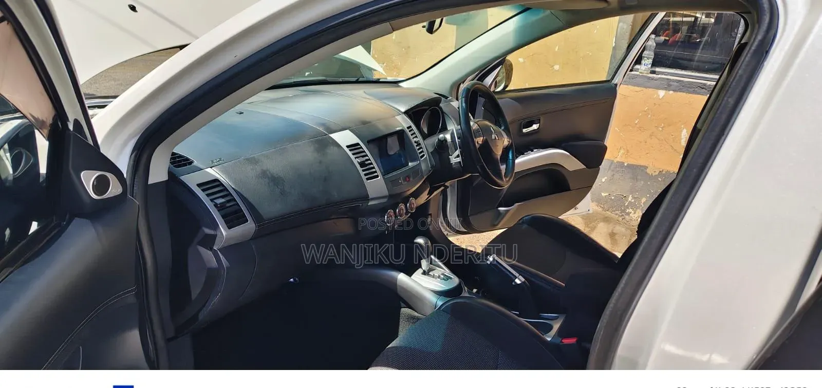 Mitsubishi Outlander 2012 White