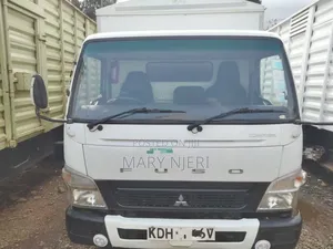 Mitsubishi Canter 2021 White