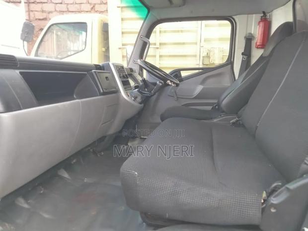 Mitsubishi Canter 2021 White - thumbnail 5