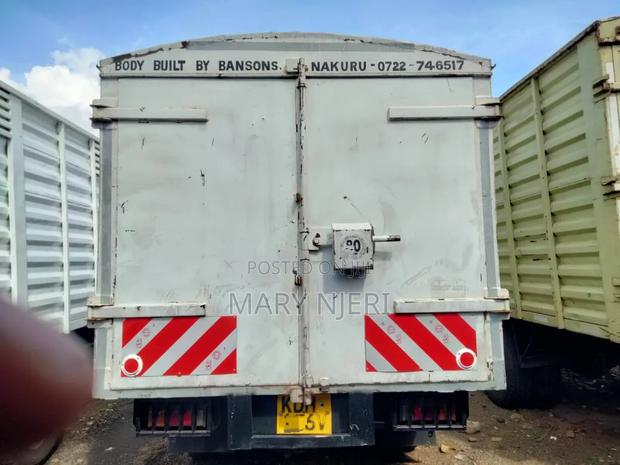 Mitsubishi Canter 2021 White - thumbnail 7
