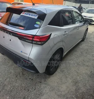 Nissan Note 1.2 Hybrid 2022 Silver