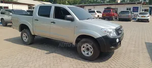 Toyota Hilux 2011 Gold