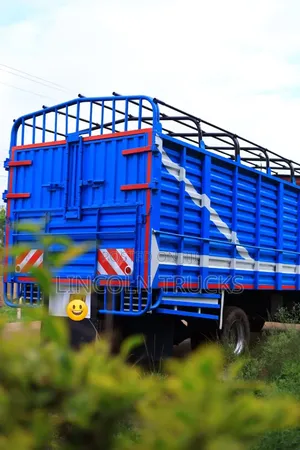 Isuzu FRR 90.