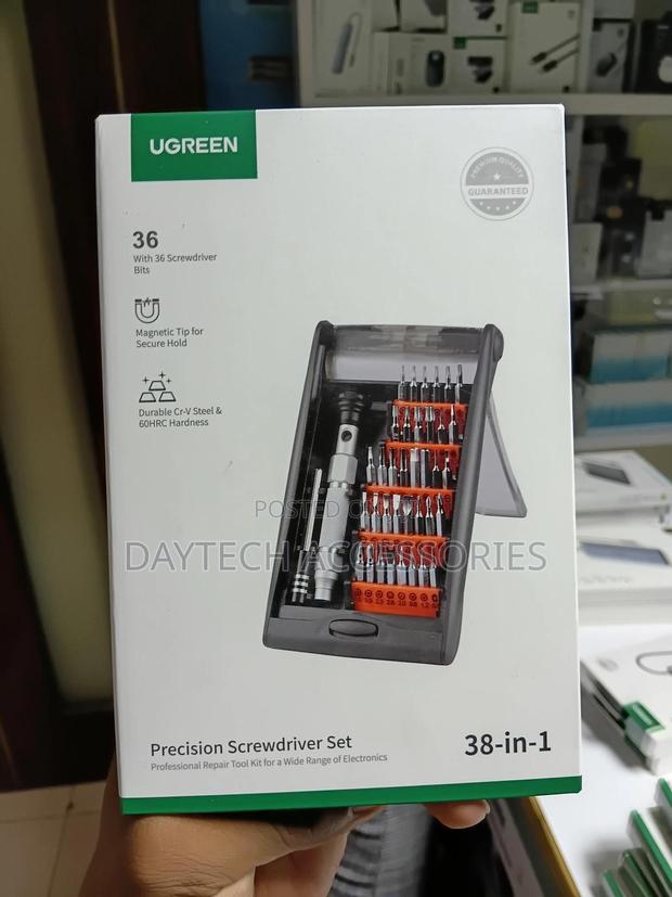 The Ugreen Cm372 38-in-1 Screwdriver Set Professional Repair Toolkit.