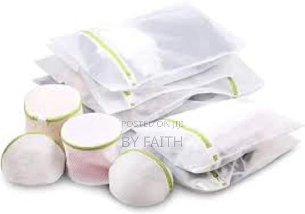 6pcs Honeycomb Meshed Laundry Bag.