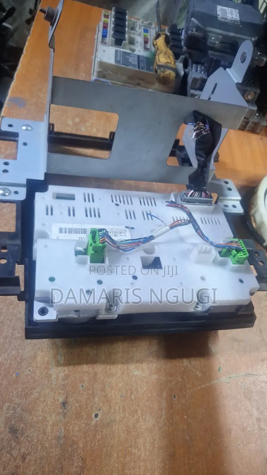 Escudo Ac Control Switch