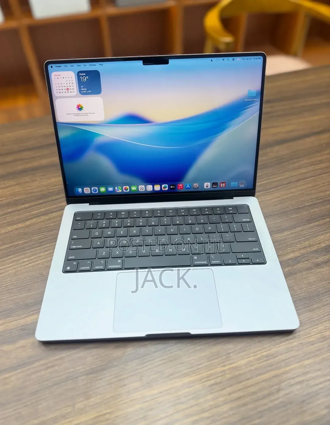 Laptop Apple MacBook Pro 2021 M1 16GB Apple M1 Pro SSD 512GB