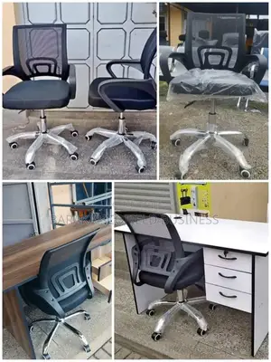 Ergonomic Secretarial Office Chair With a Office Desk