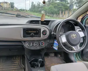 Toyota Vitz 2011 Blue