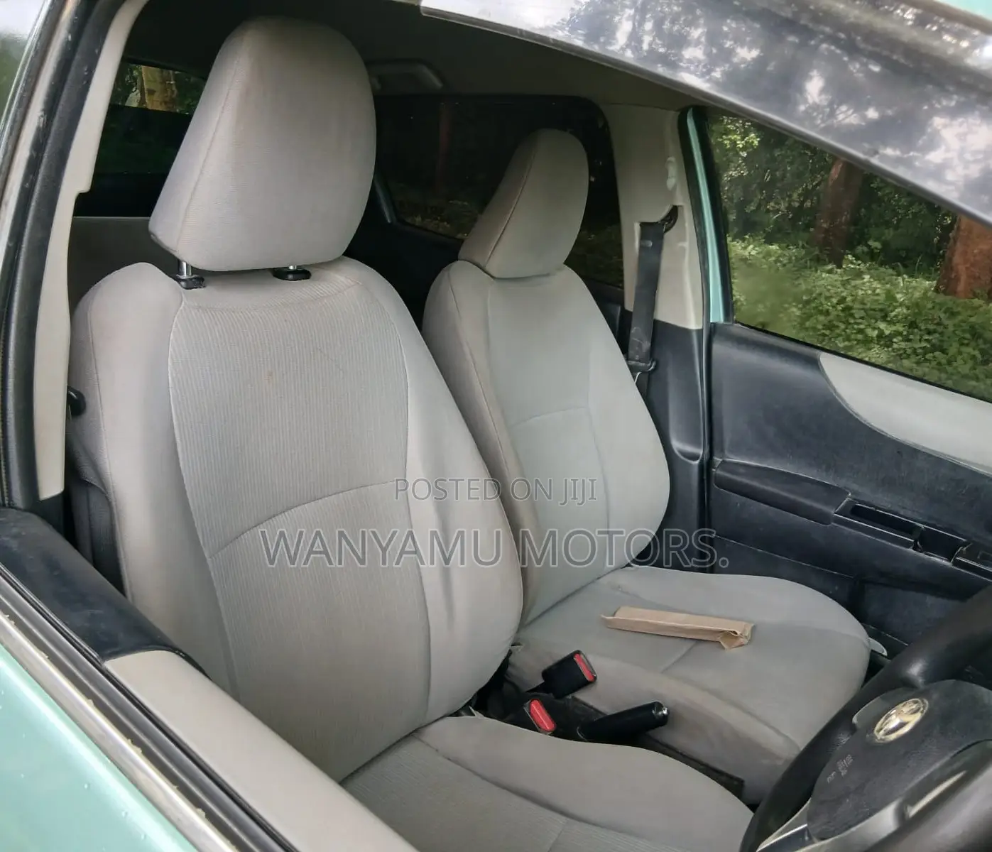 Toyota Vitz 2011 Blue
