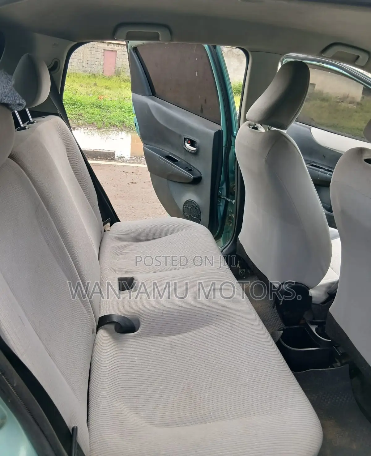 Toyota Vitz 2011 Blue