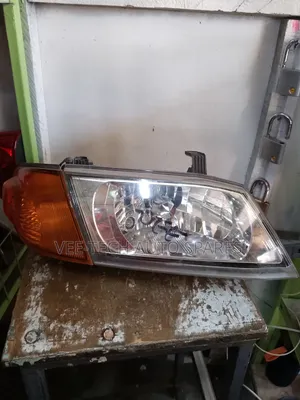 Nissan Wingroad Y11 Headlight Non Xenon