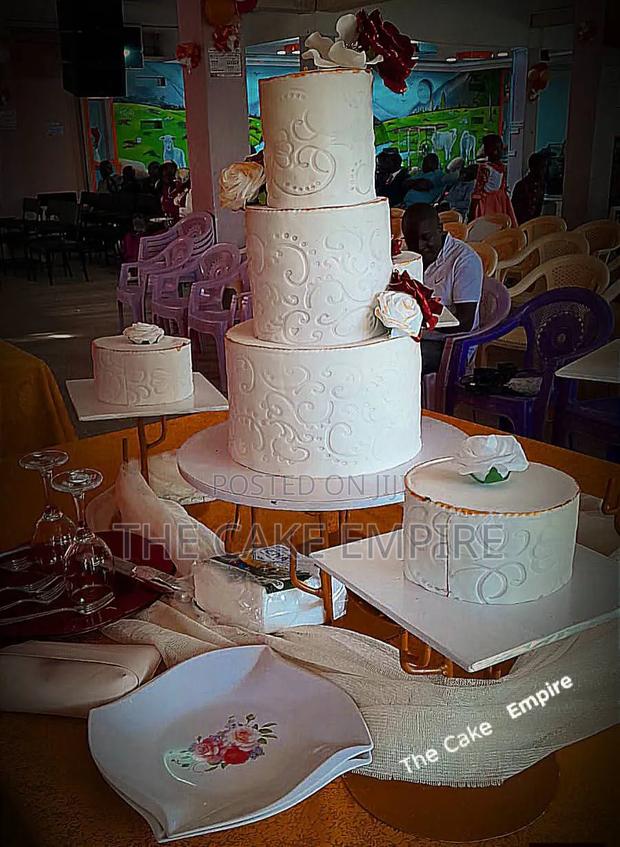 Wedding Cakes - thumbnail 2